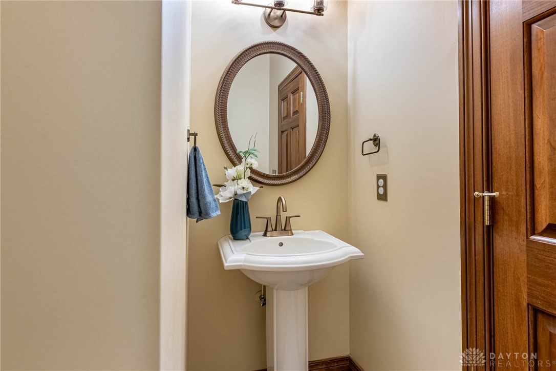 8101 Hidden Ridge Court