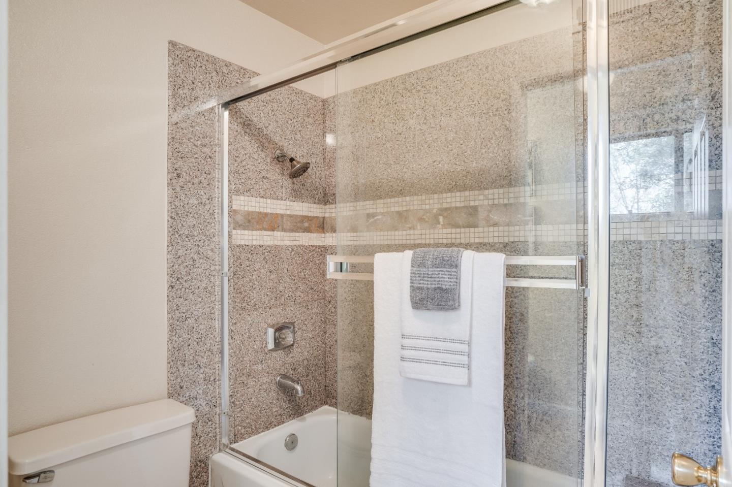 5454 Colony Green Drive