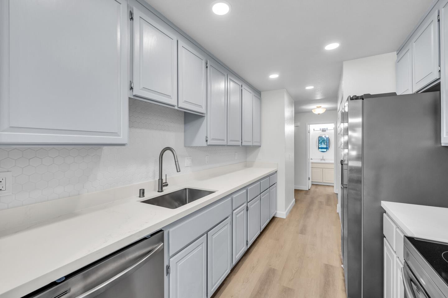 815 Sea Spray Lane 207