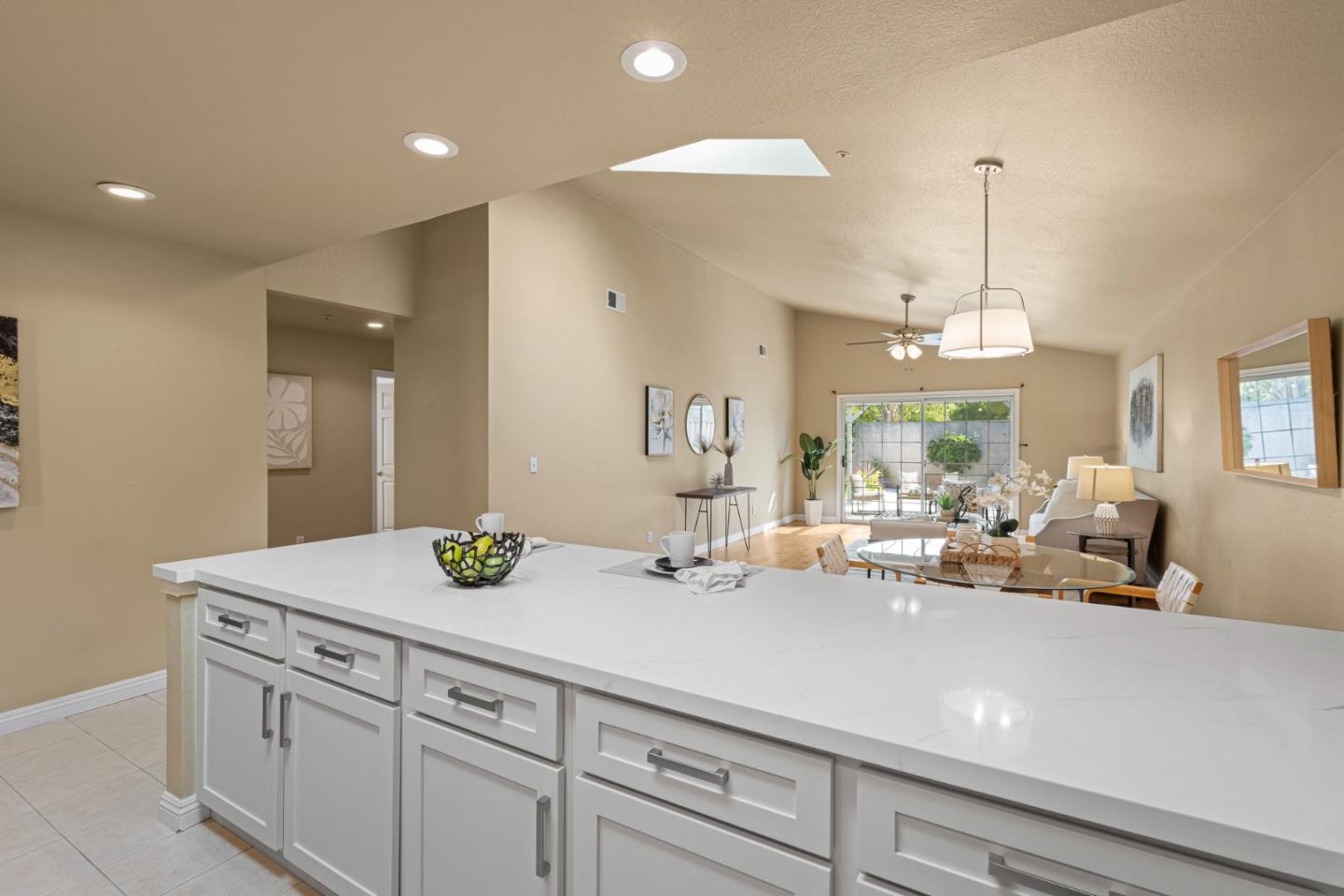 17437 Calle Del Sol