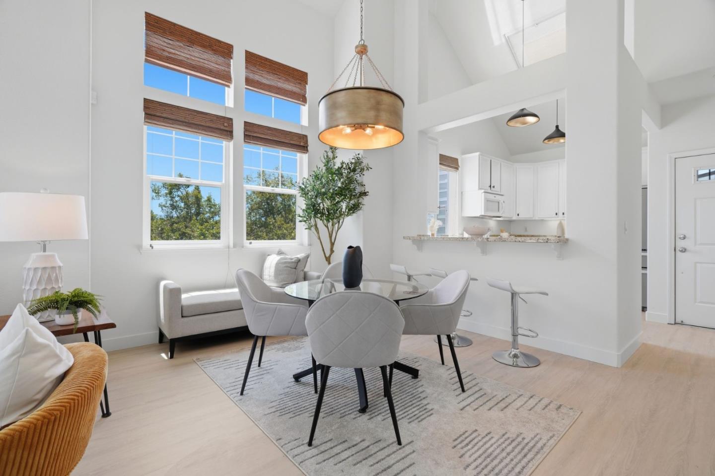 903 Sunrose Terrace 301