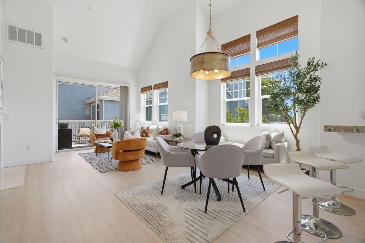 903 Sunrose Terrace 301