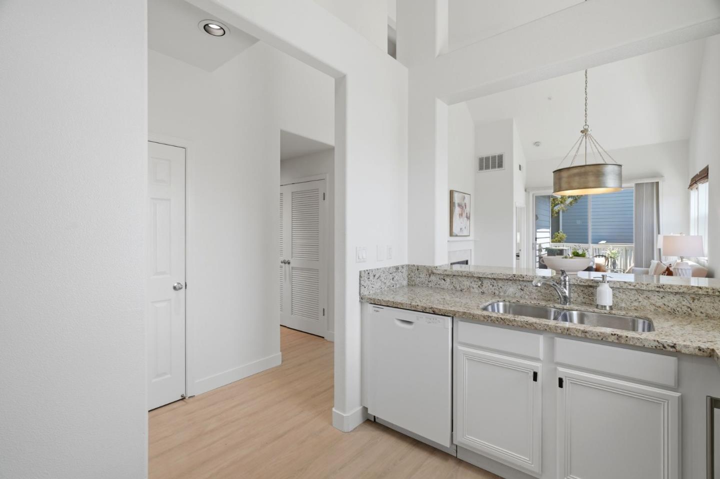 903 Sunrose Terrace 301