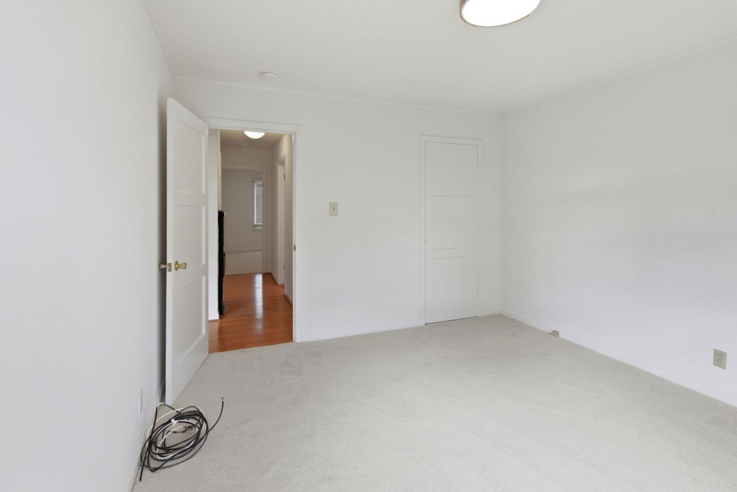 851 Beechwood DR