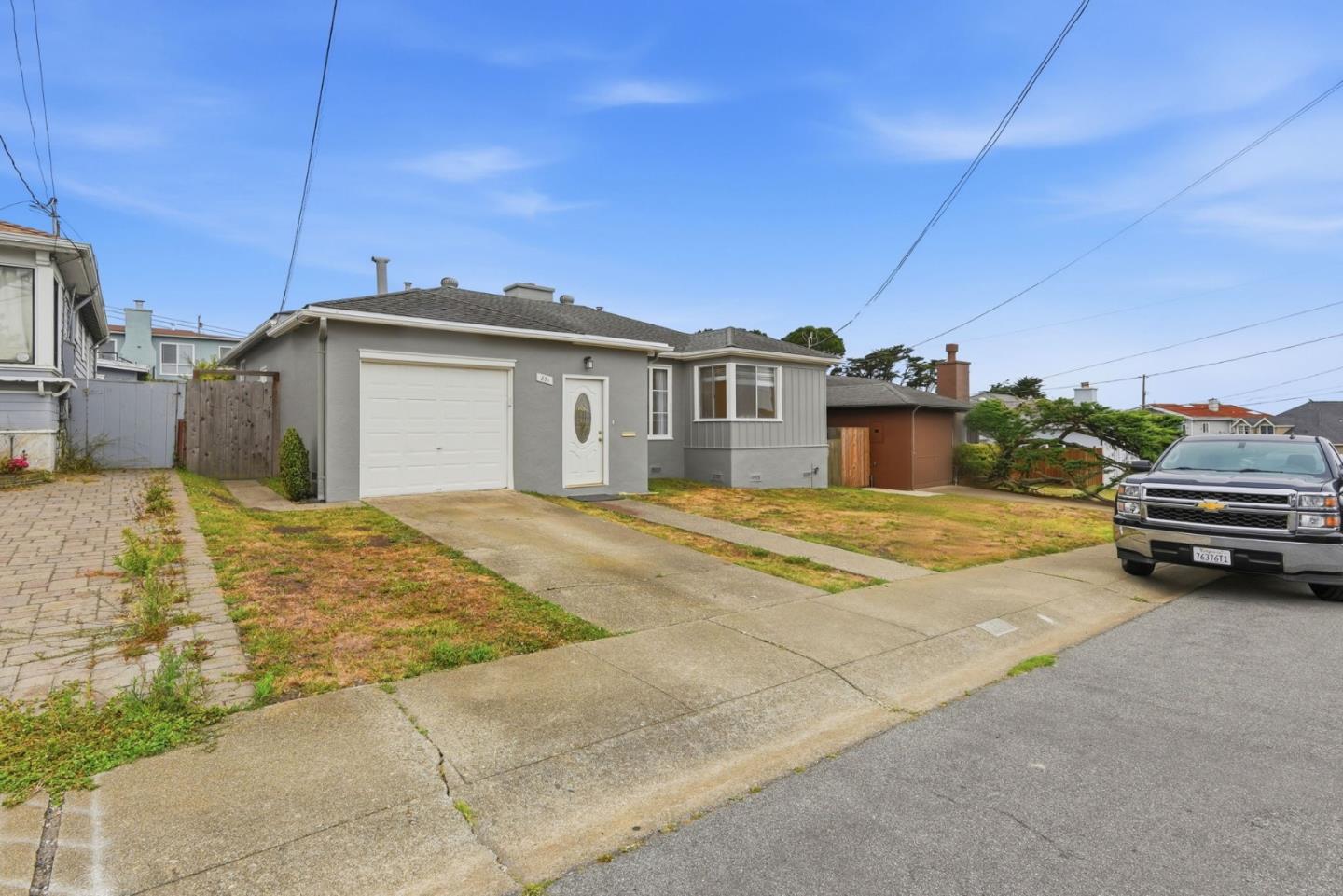 851 Beechwood DR