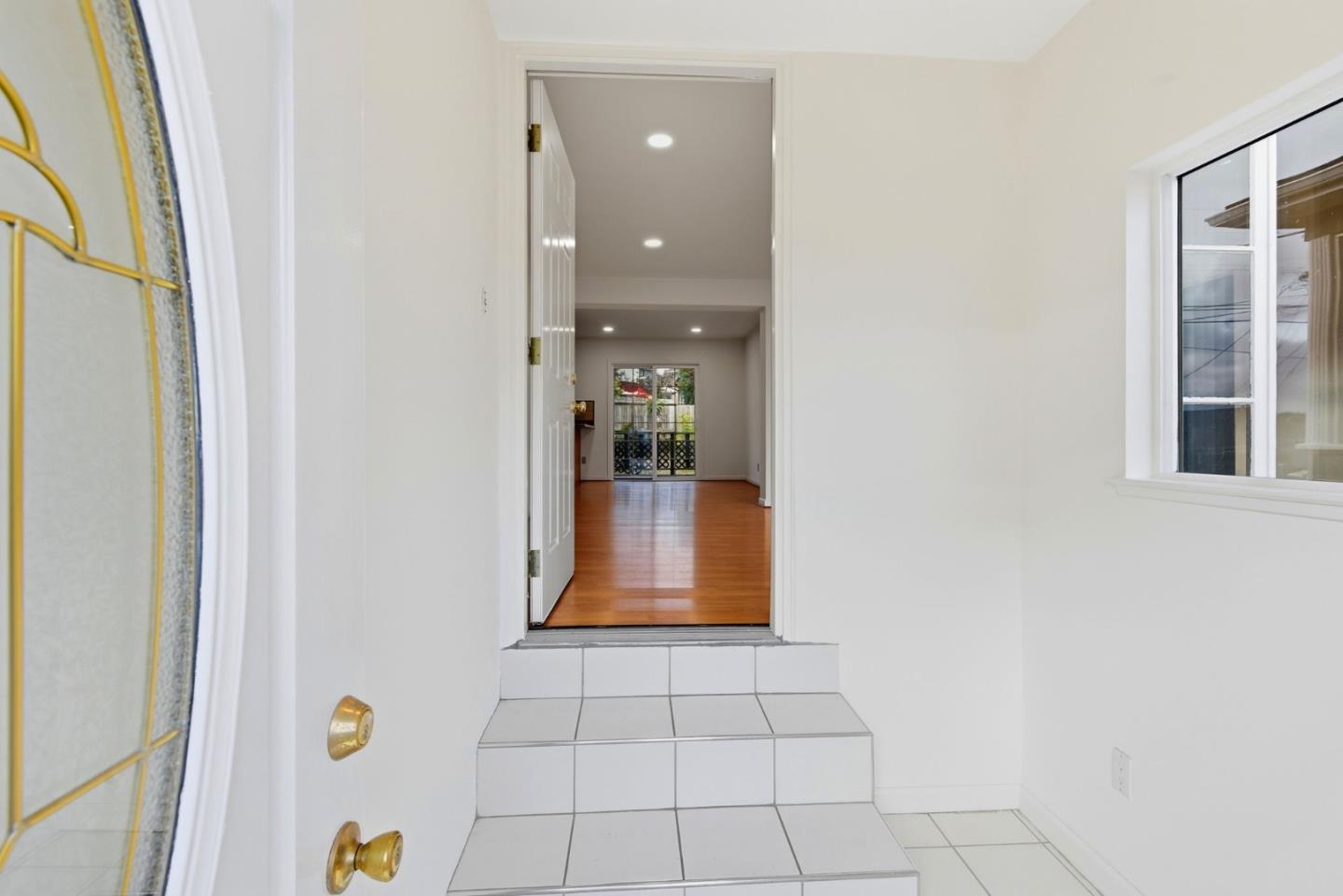 851 Beechwood DR