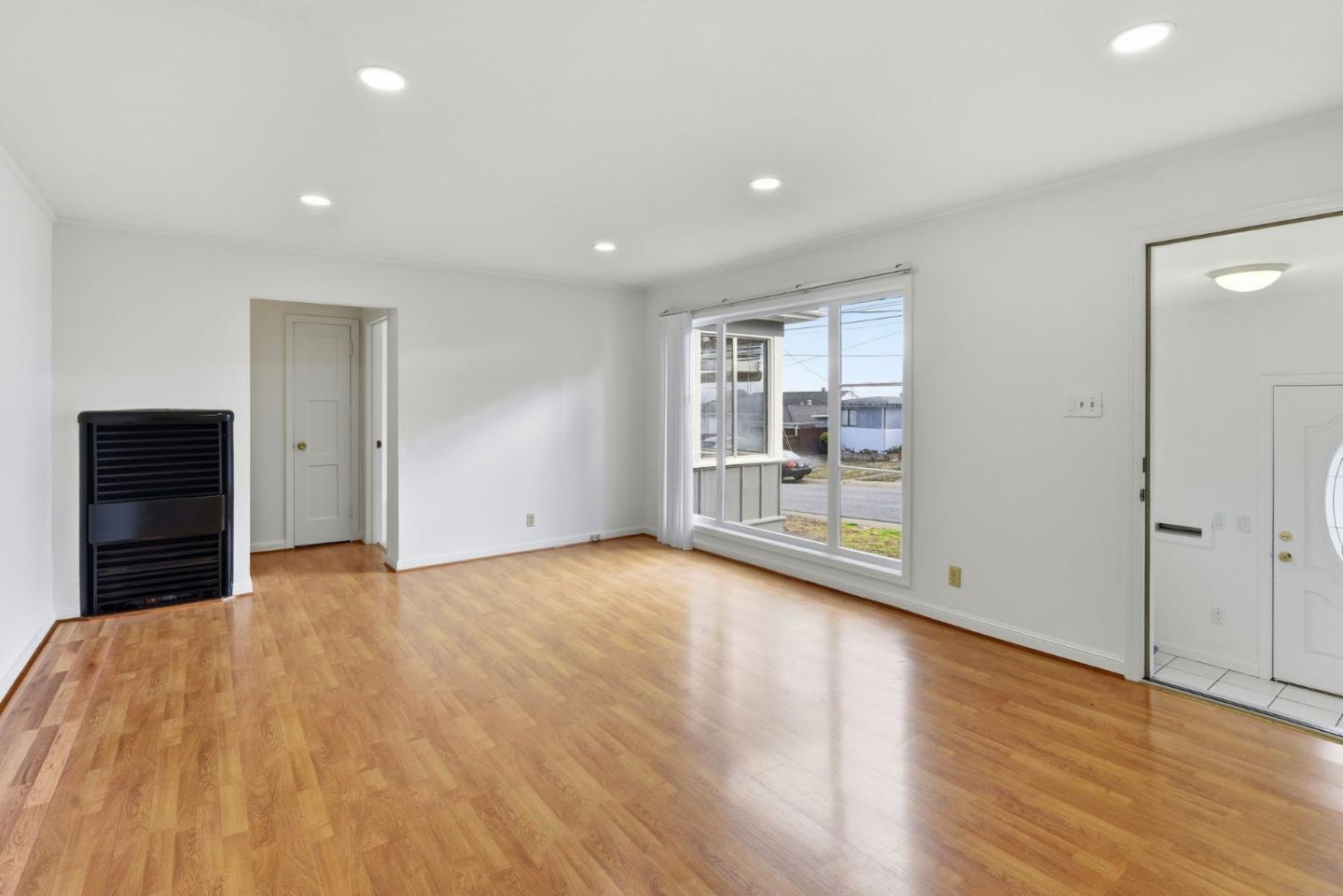 851 Beechwood DR