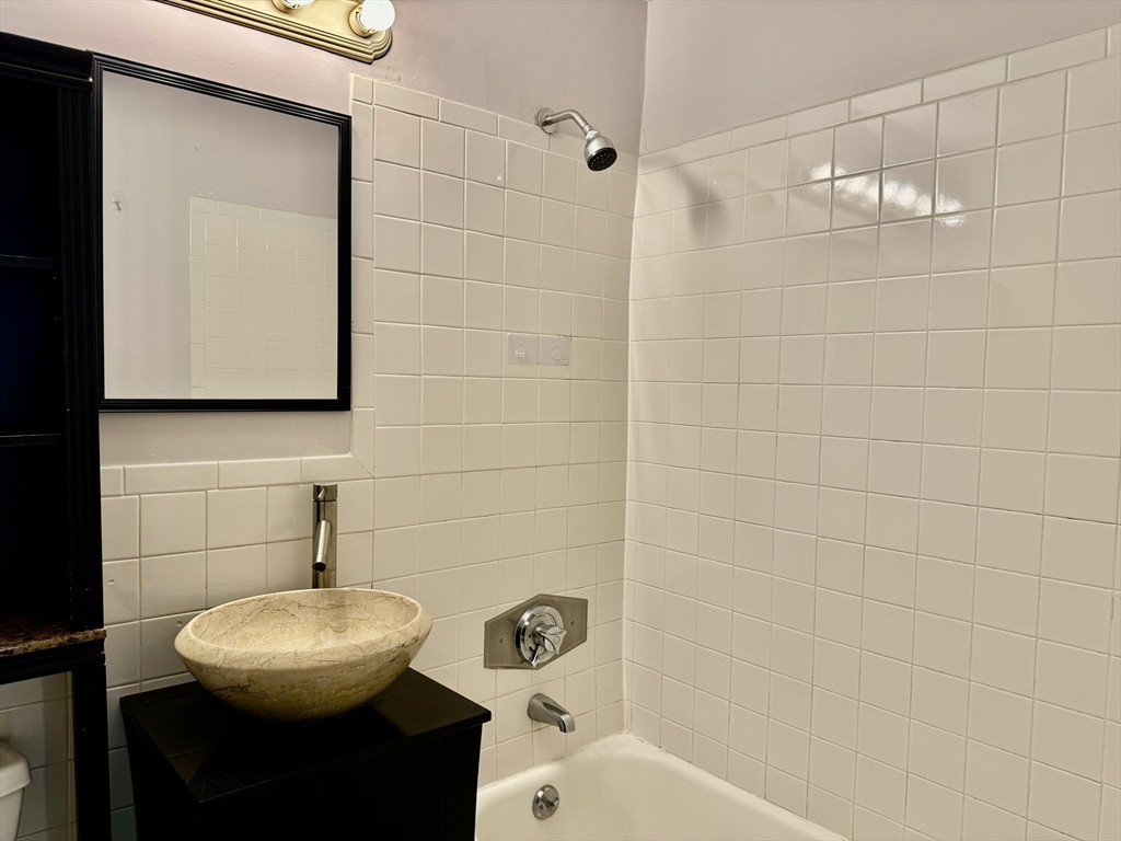 511 Beacon Street # 11