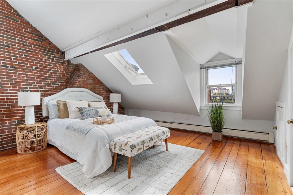 21 Harvard St # 4