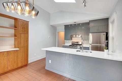 67 Chestnut Street # B