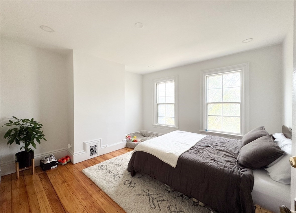 49 Elm Street # 3 Unit: PH-3