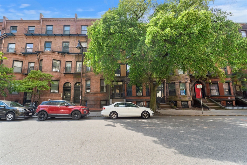 511 Beacon St # 11