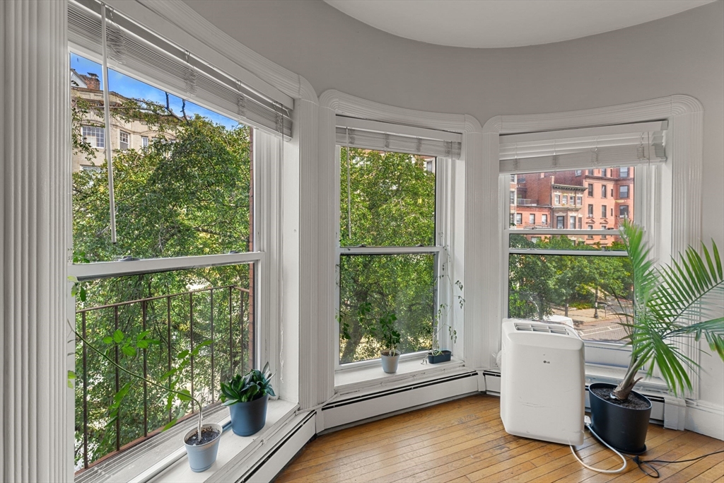 511 Beacon St # 11
