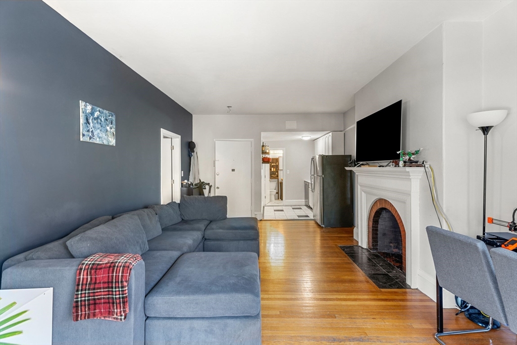 511 Beacon St # 11