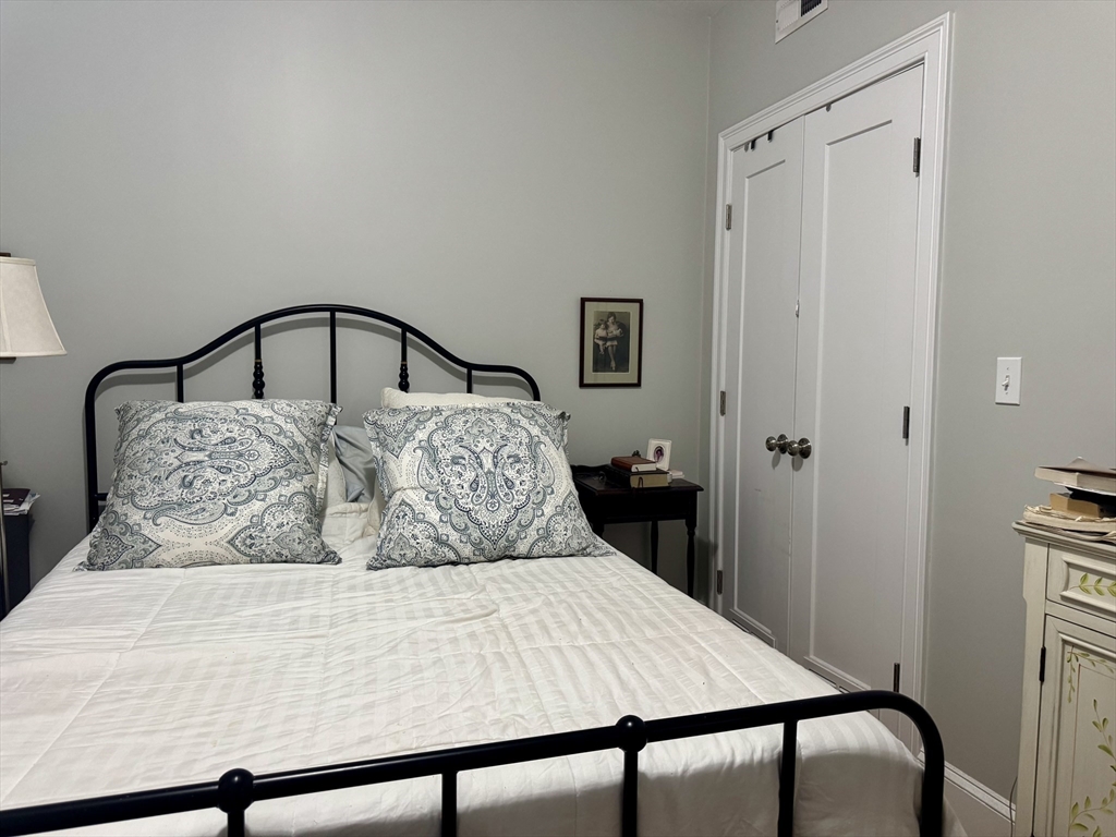 47 Soley St # 3