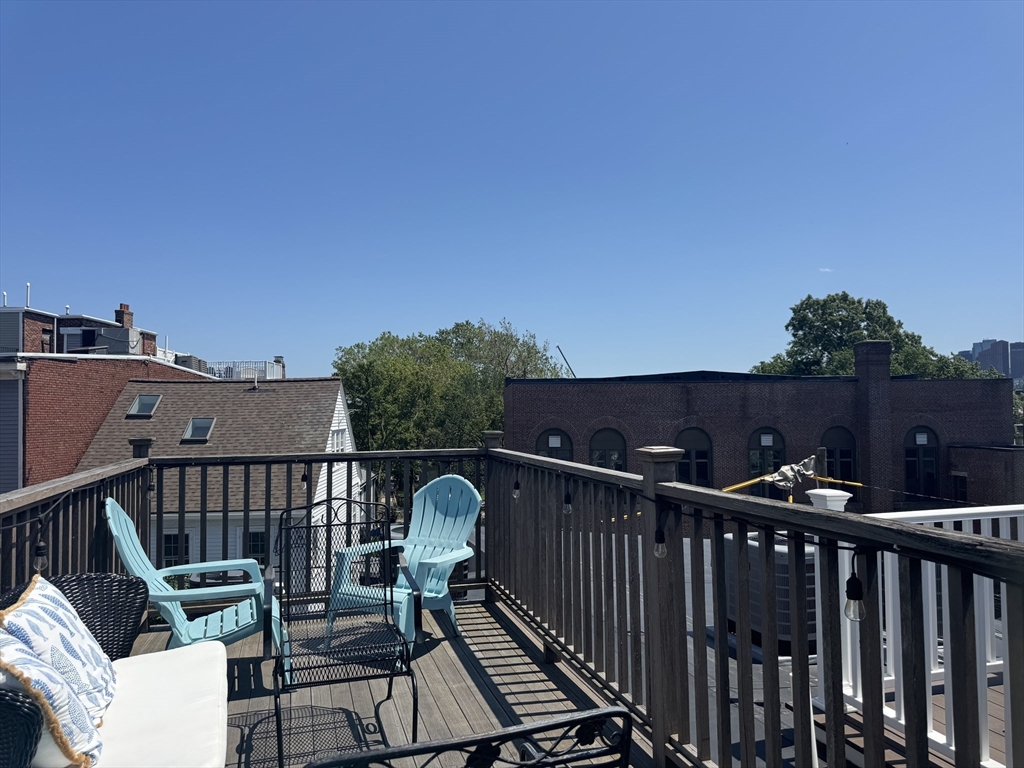 47 Soley St # 3
