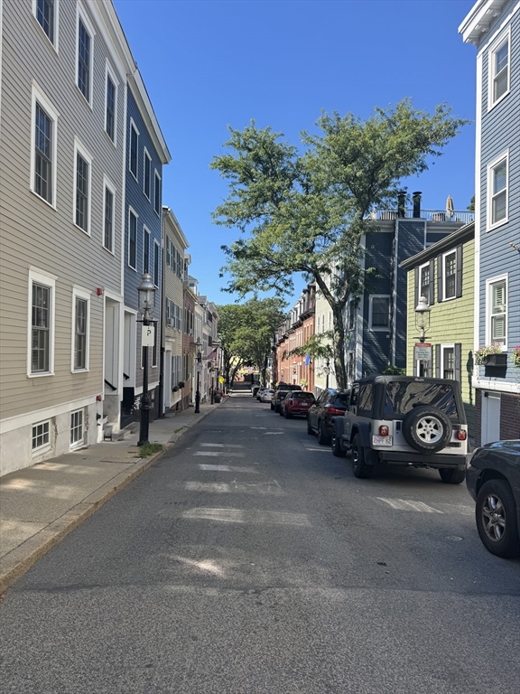 47 Soley St # 3