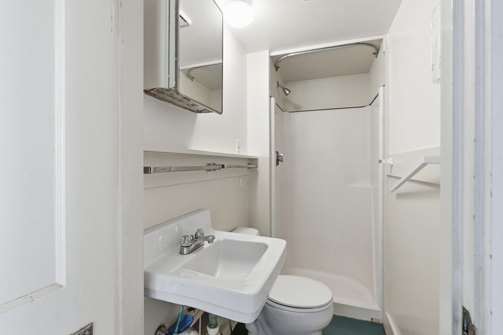 12-14 Gray Gardens W