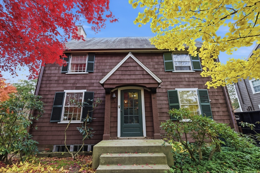 12-14 Gray Gardens W