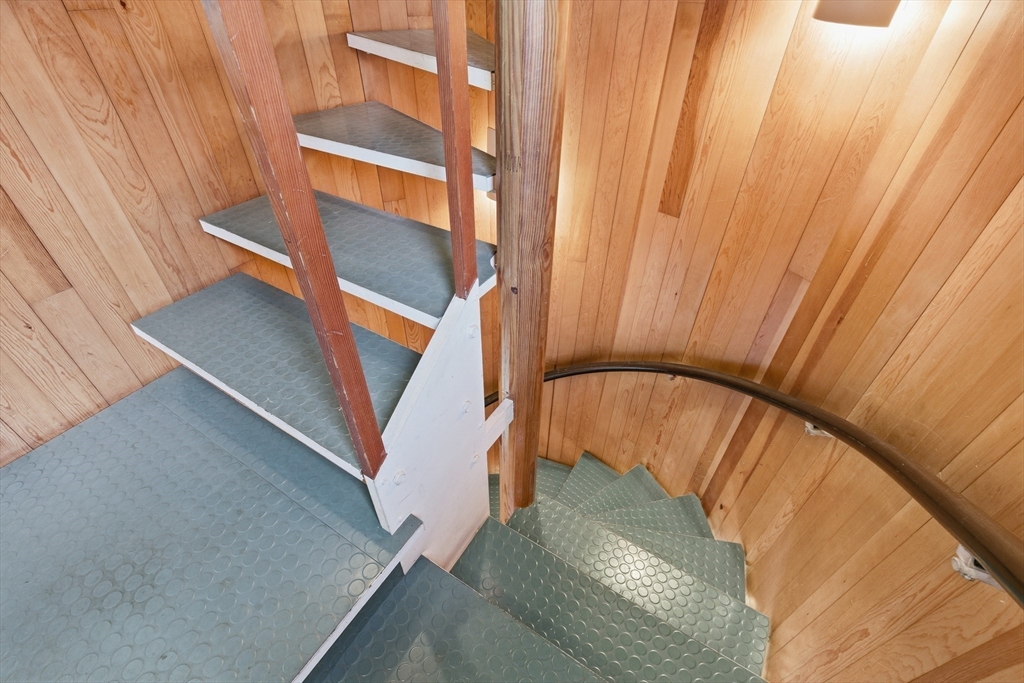 12-14 Gray Gardens W