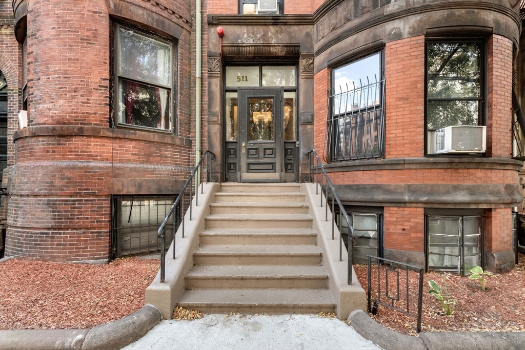 511 Beacon St # 11 Unit: F-11