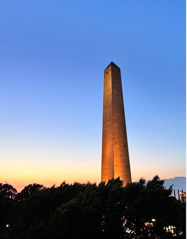 4 Monument Square PH