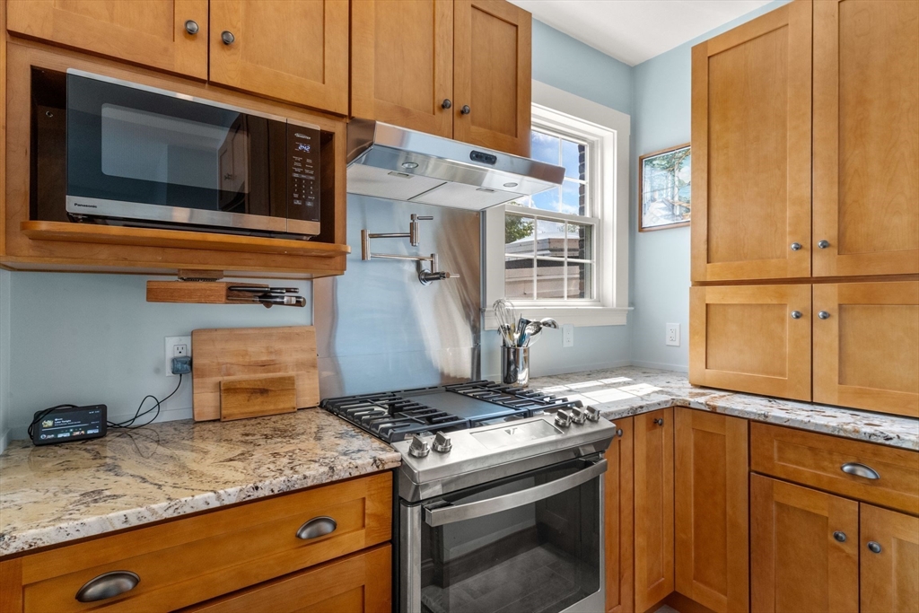 35 Mead St # 3