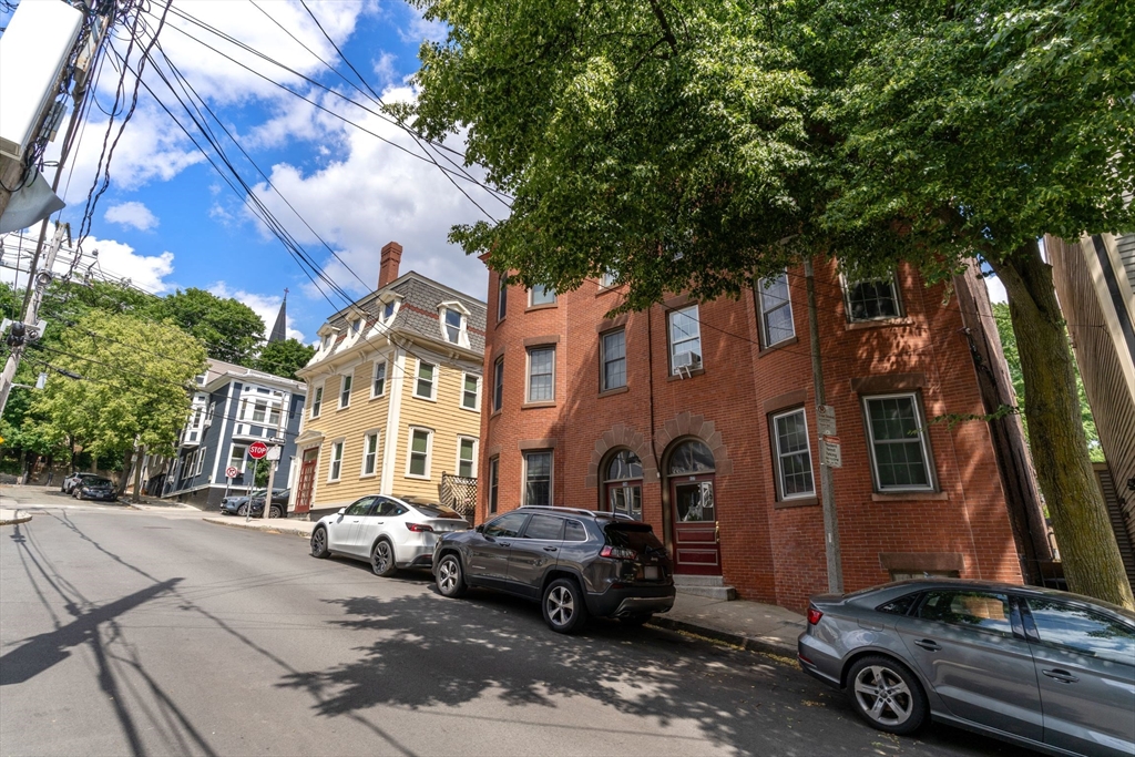 35 Mead St # 3