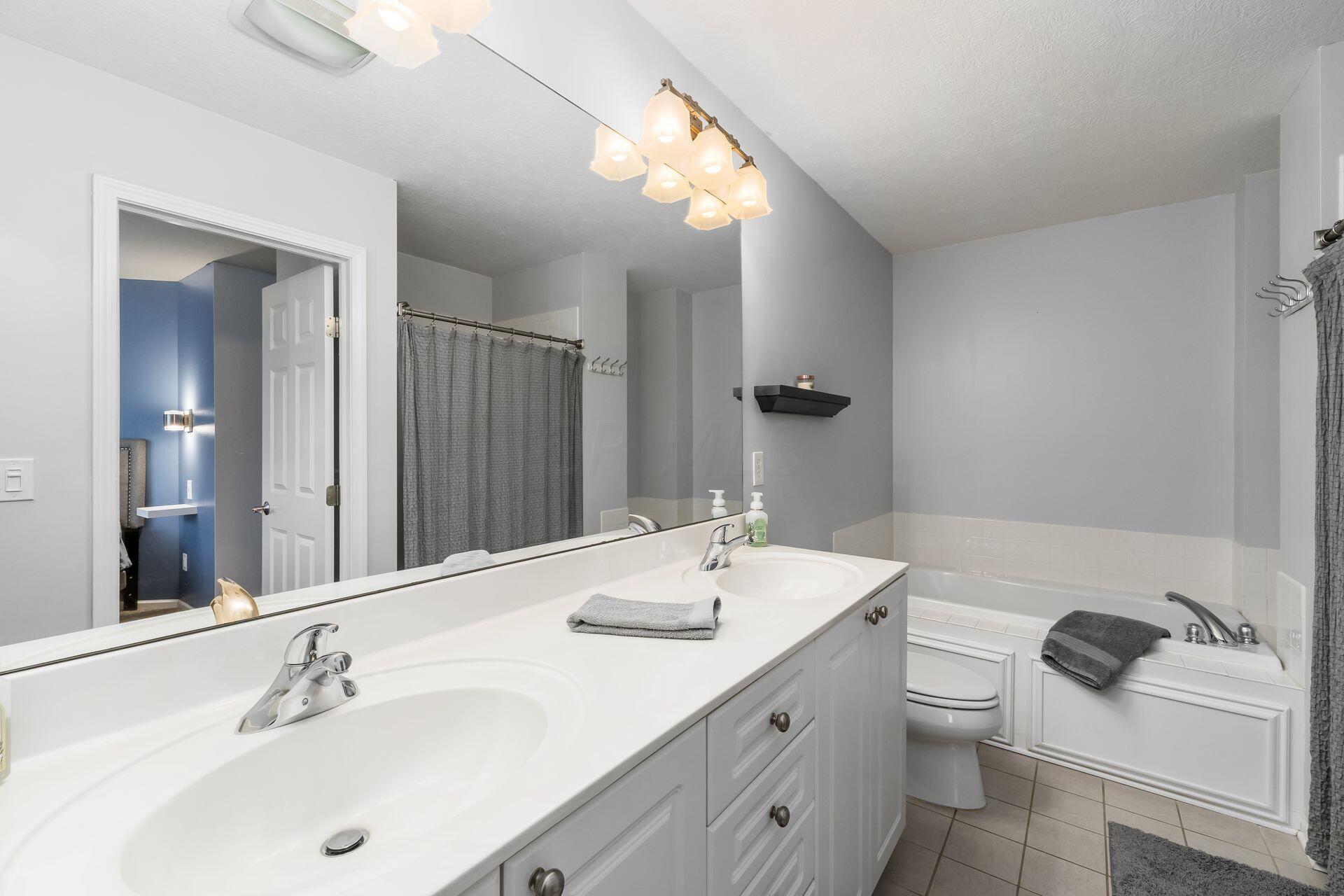 1204 Sanctuary Place, 35