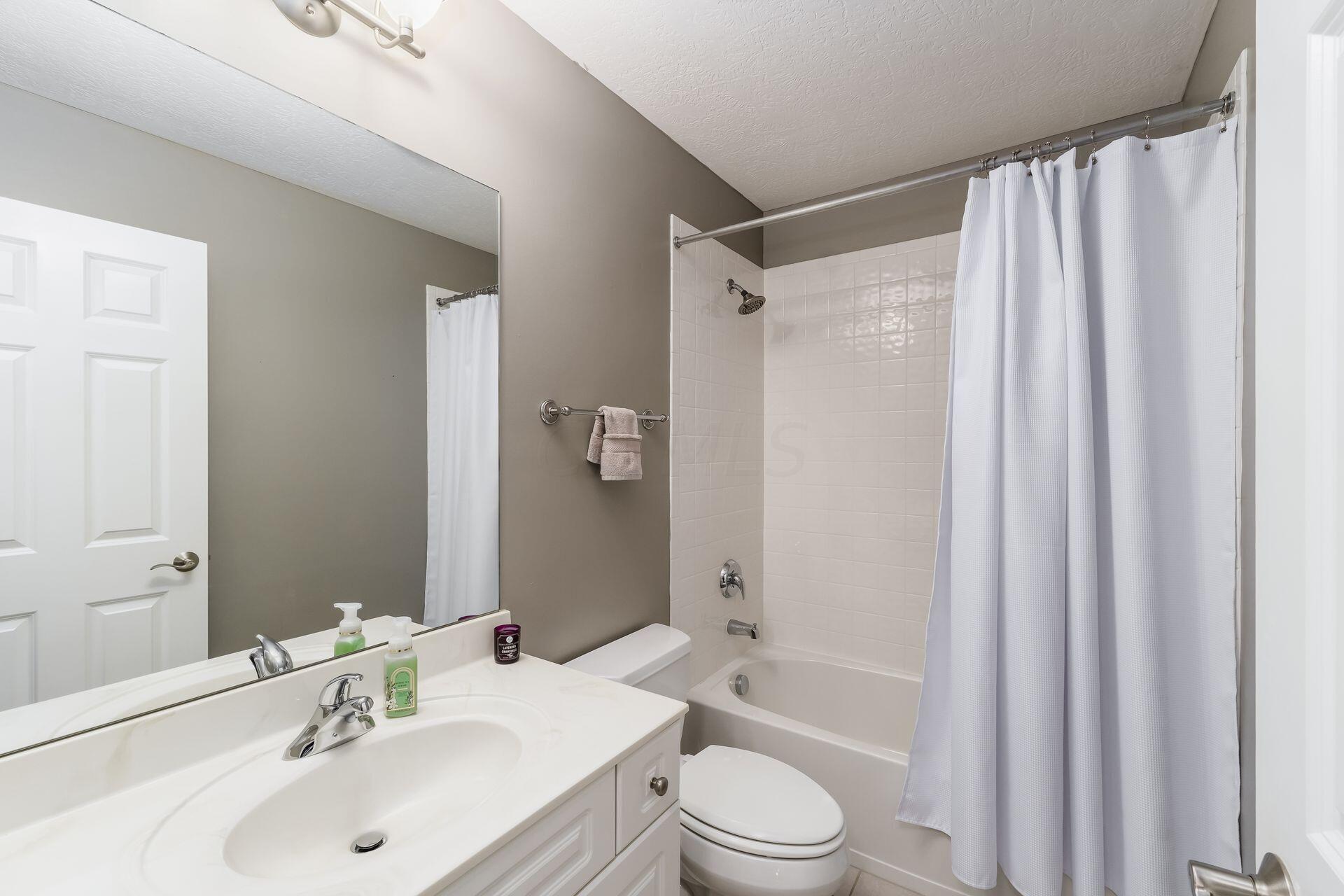 1204 Sanctuary Place, 35