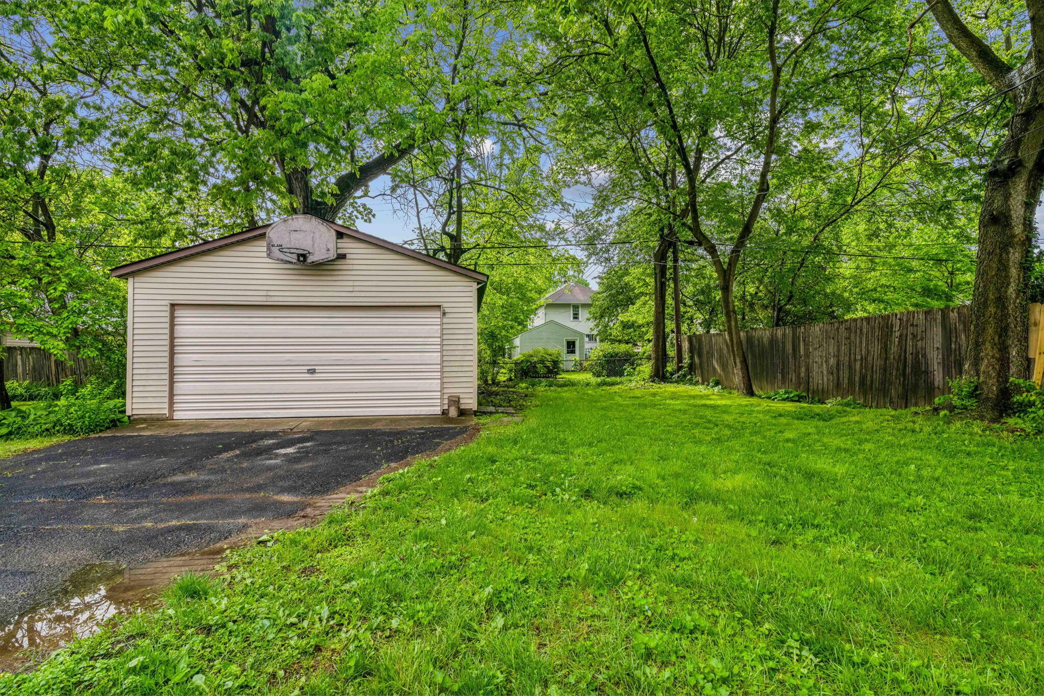 967 S Cassingham Road