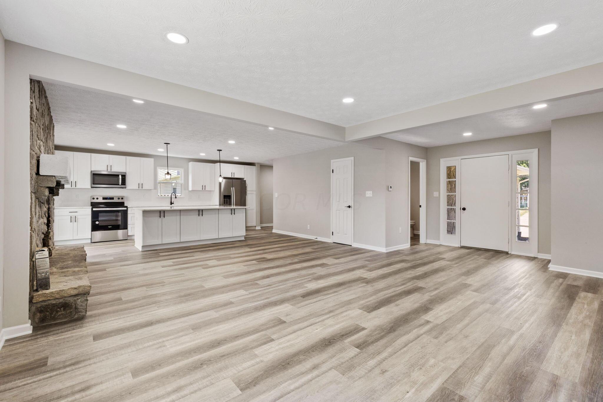 5699 Greendale Drive
