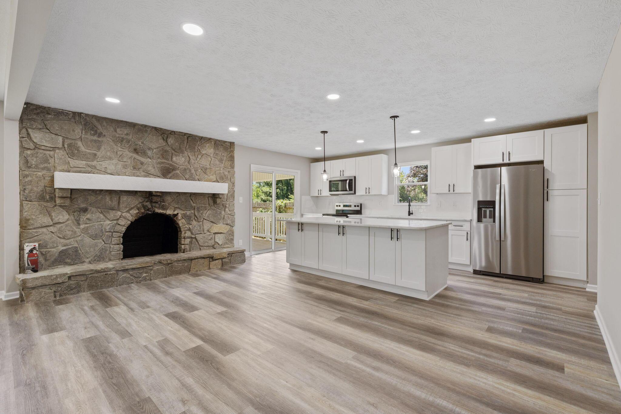 5699 Greendale Drive