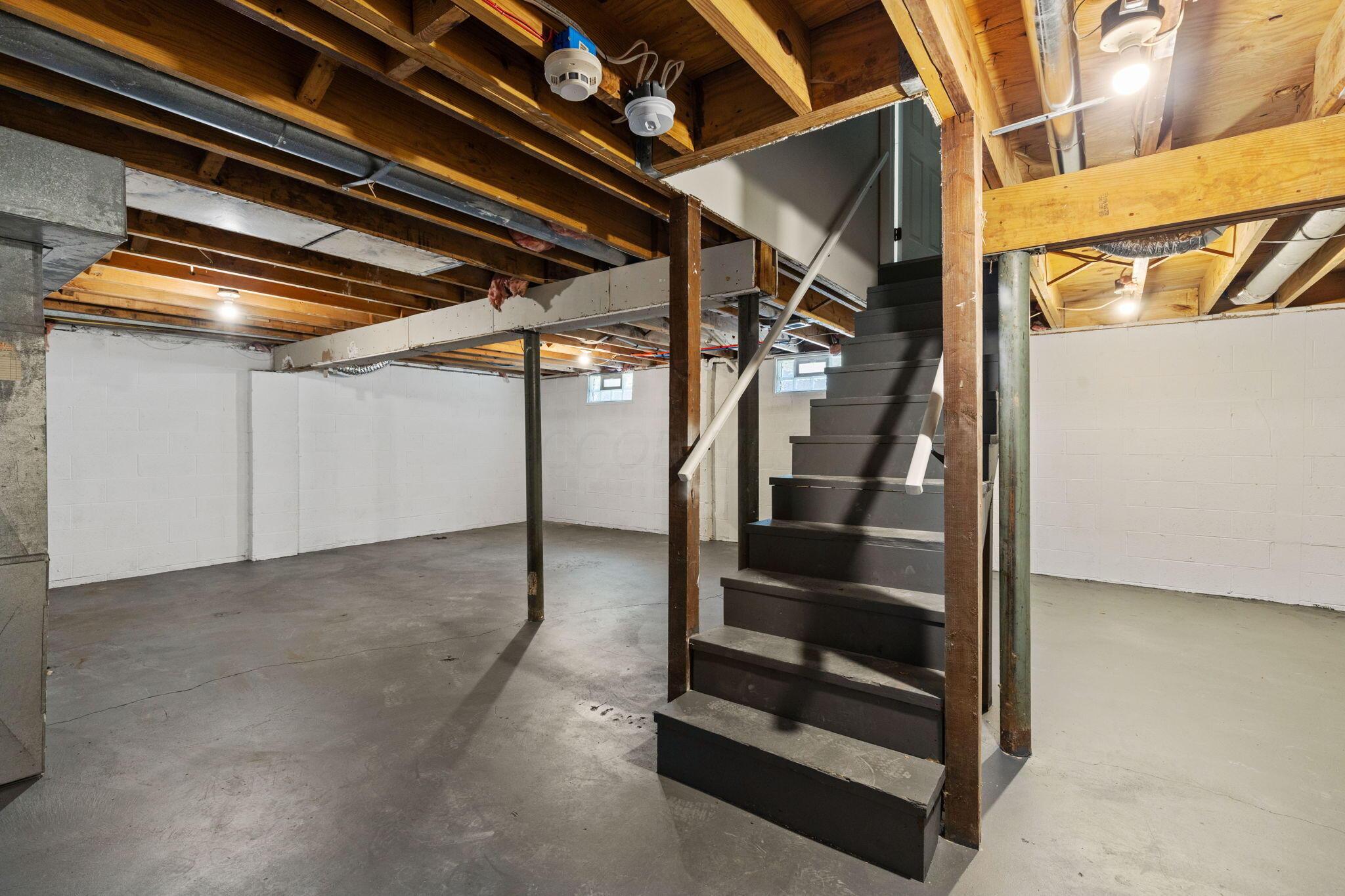 5699 Greendale Drive
