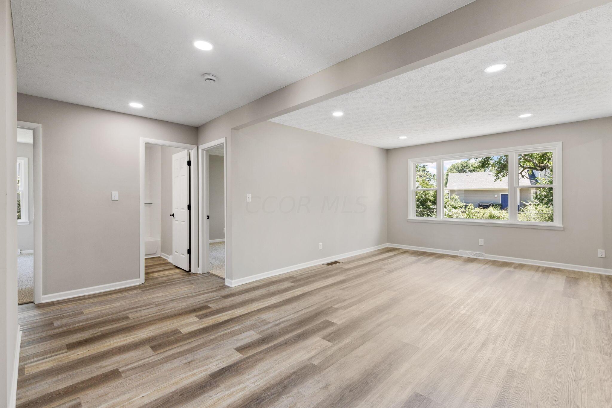 5699 Greendale Drive