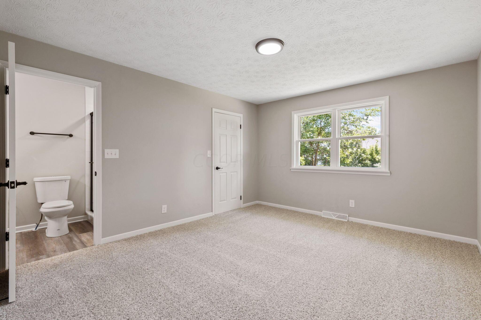 5699 Greendale Drive