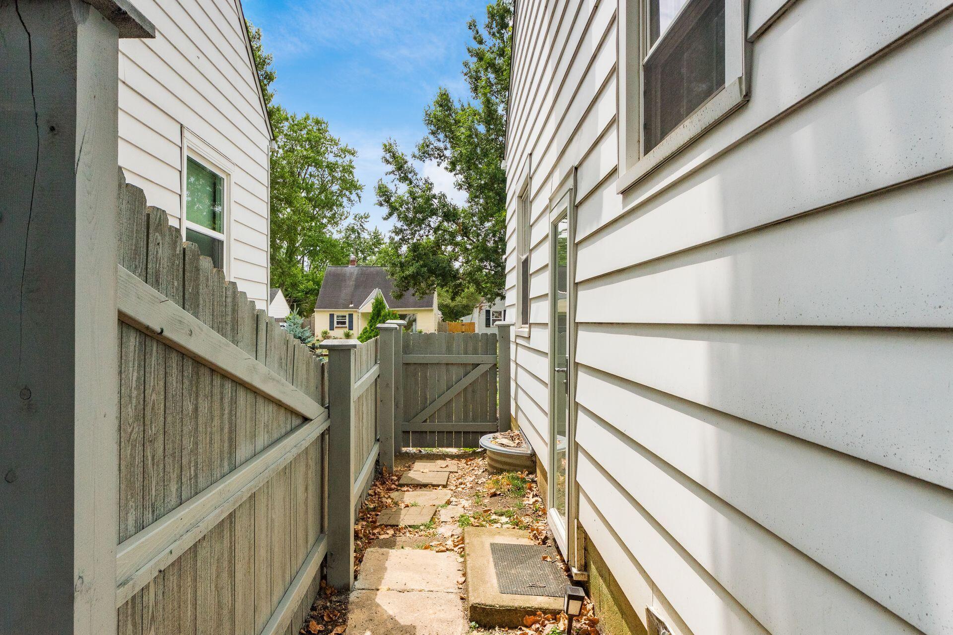 360 E Jeffrey Place