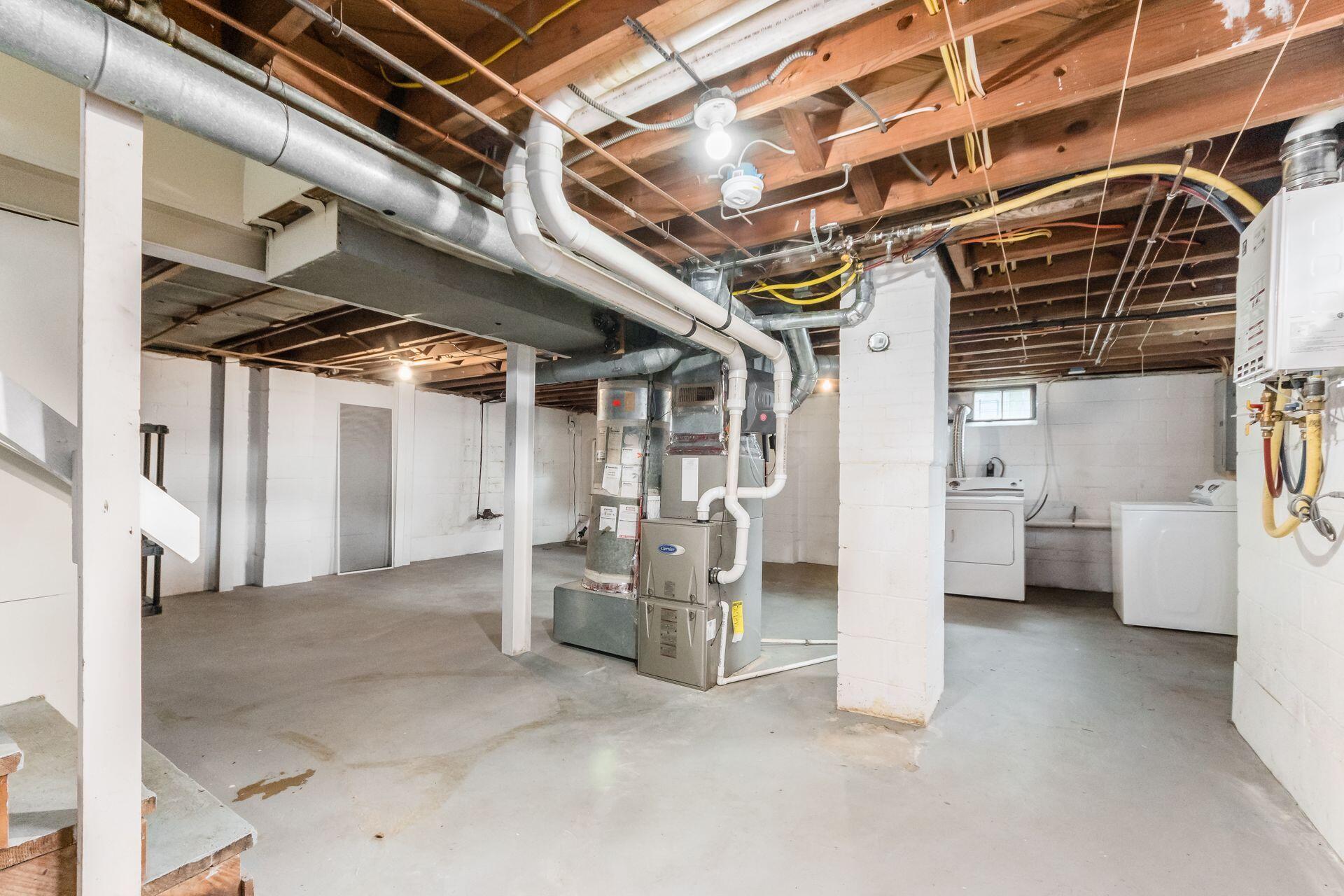 360 E Jeffrey Place