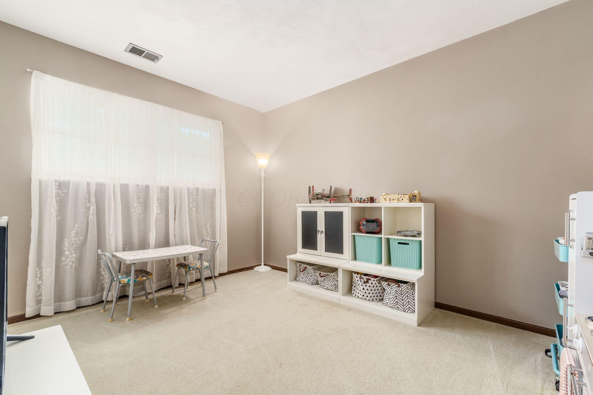725 Olde Orchard Court