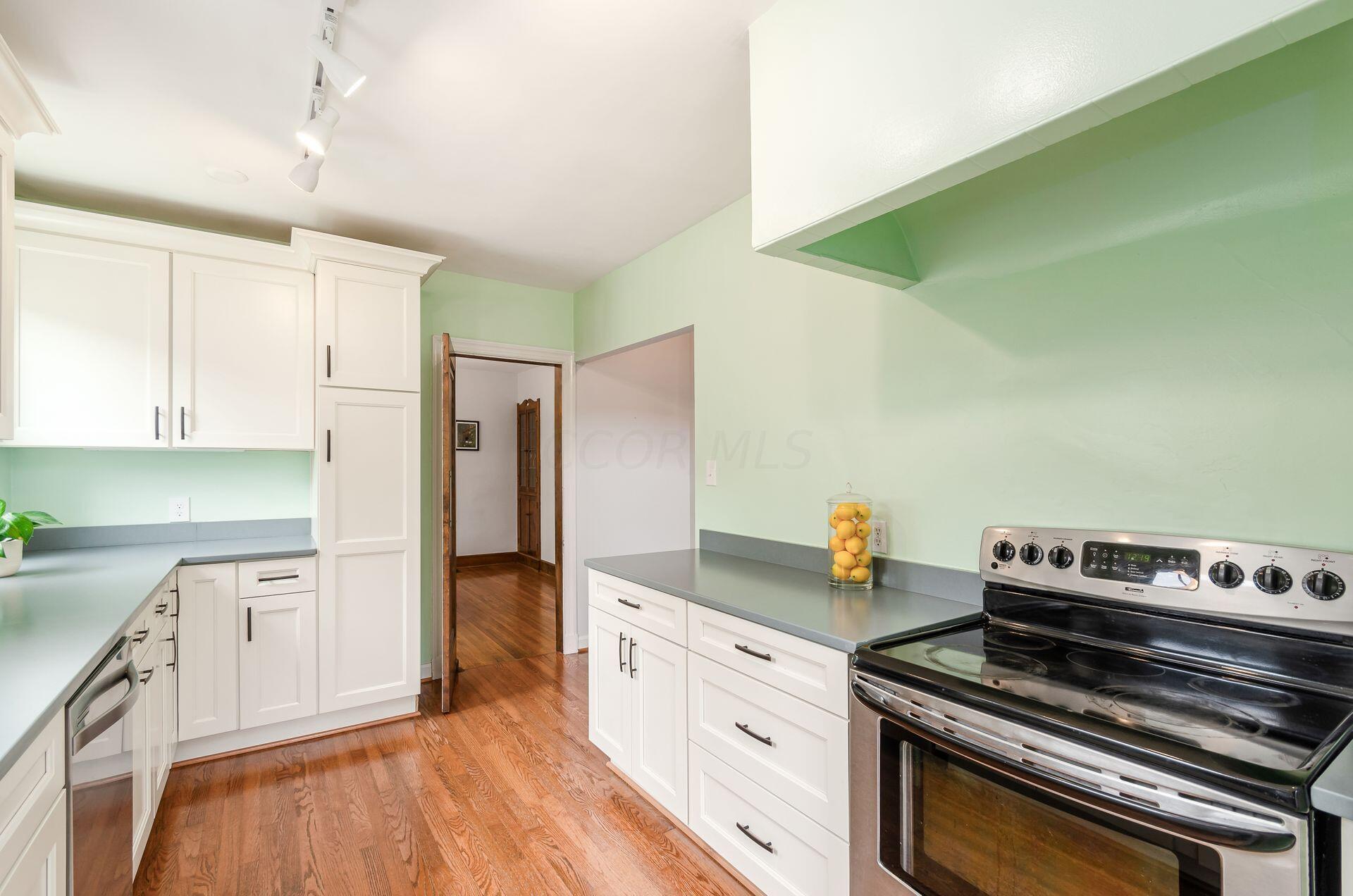 806 S Cassingham Road