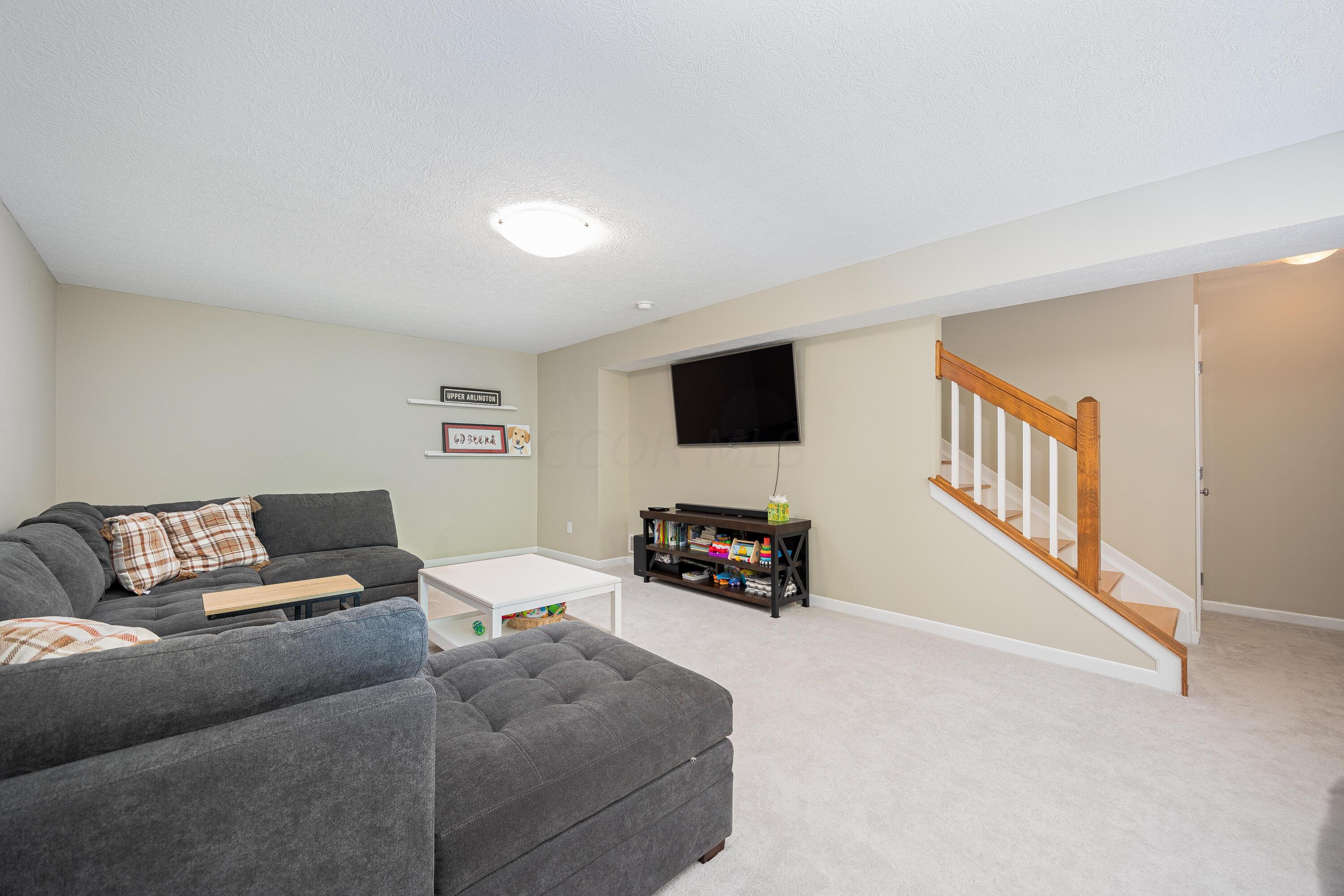 6380 Skipping Stone Drive