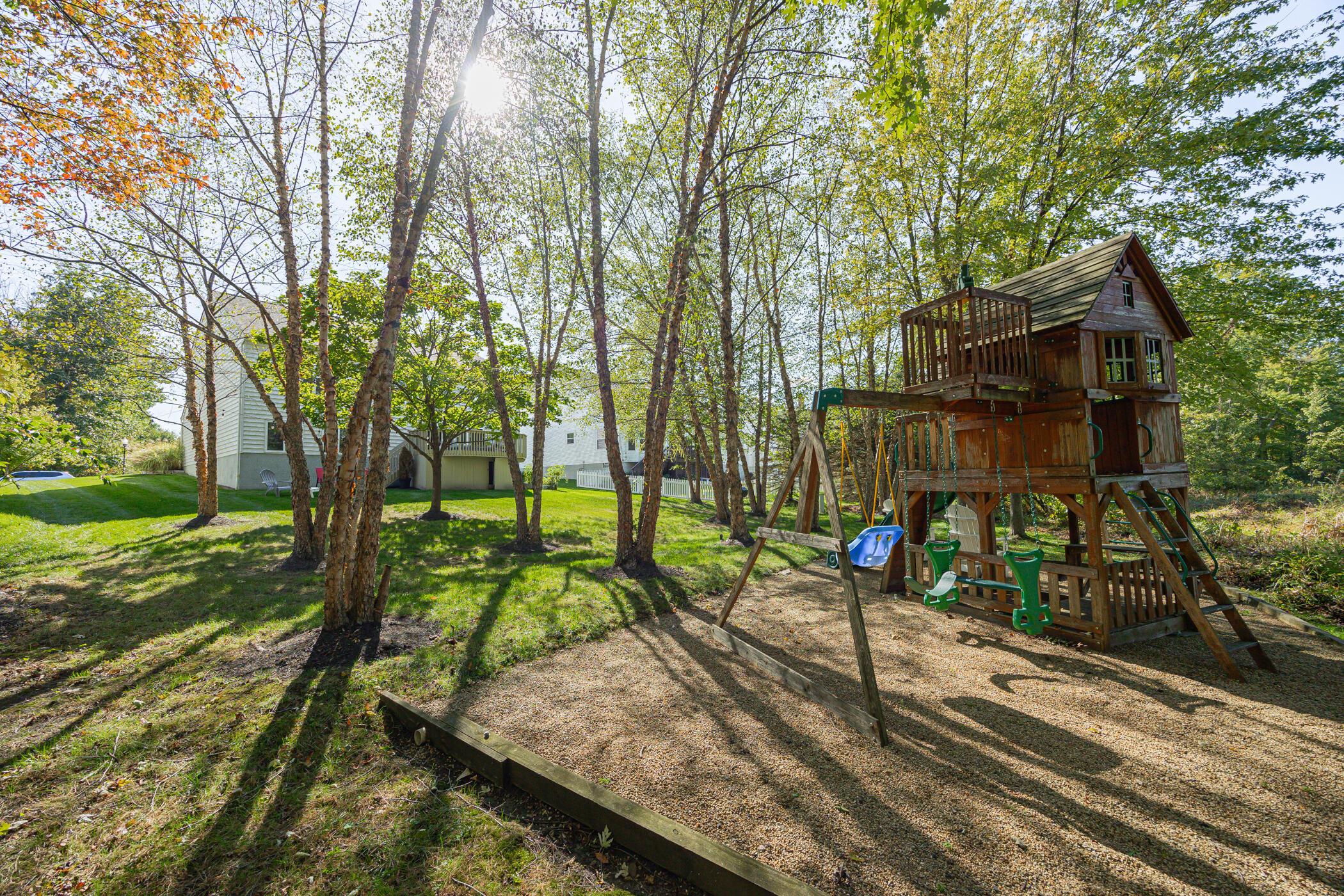 6380 Skipping Stone Drive