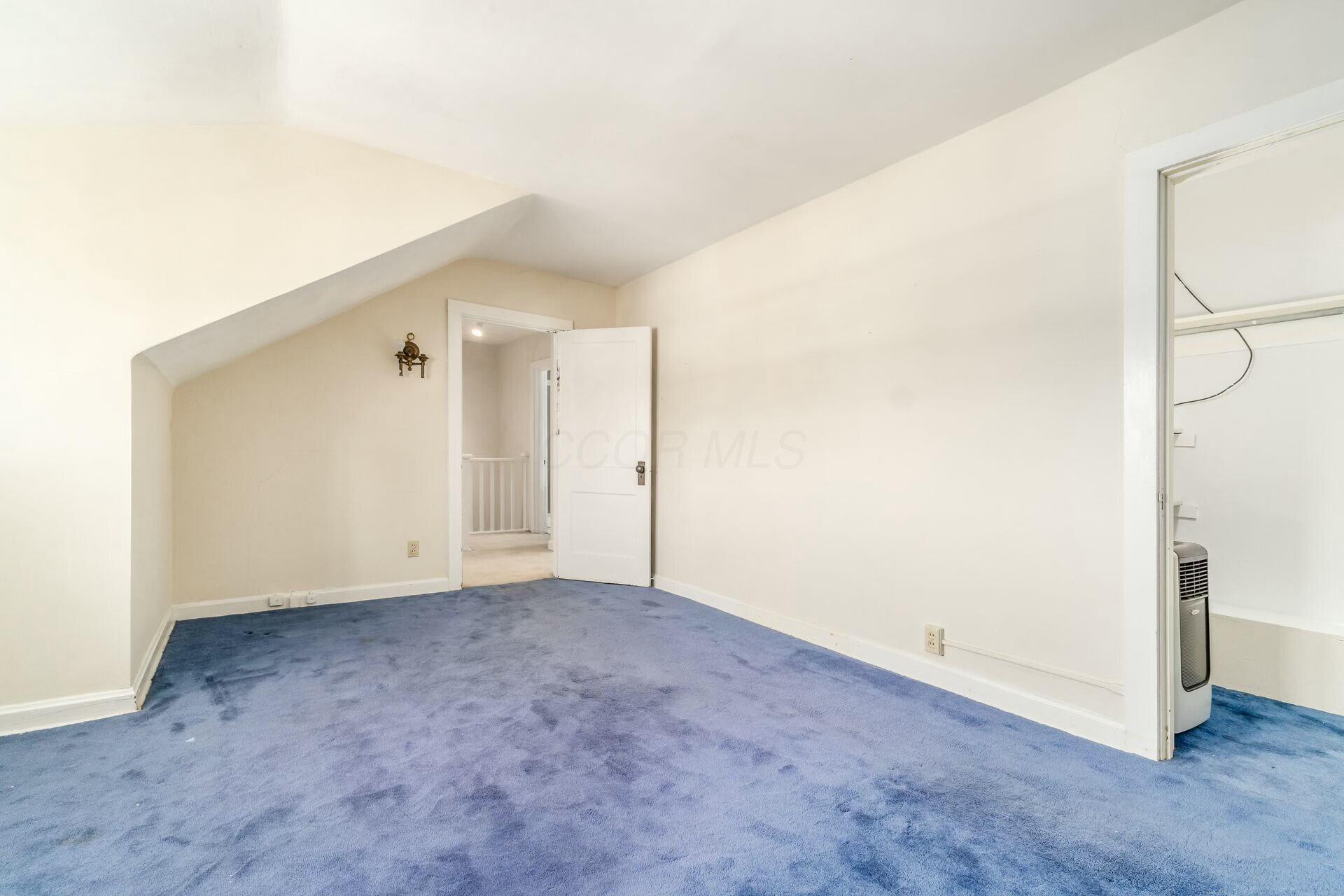32 Brunson Avenue, 10