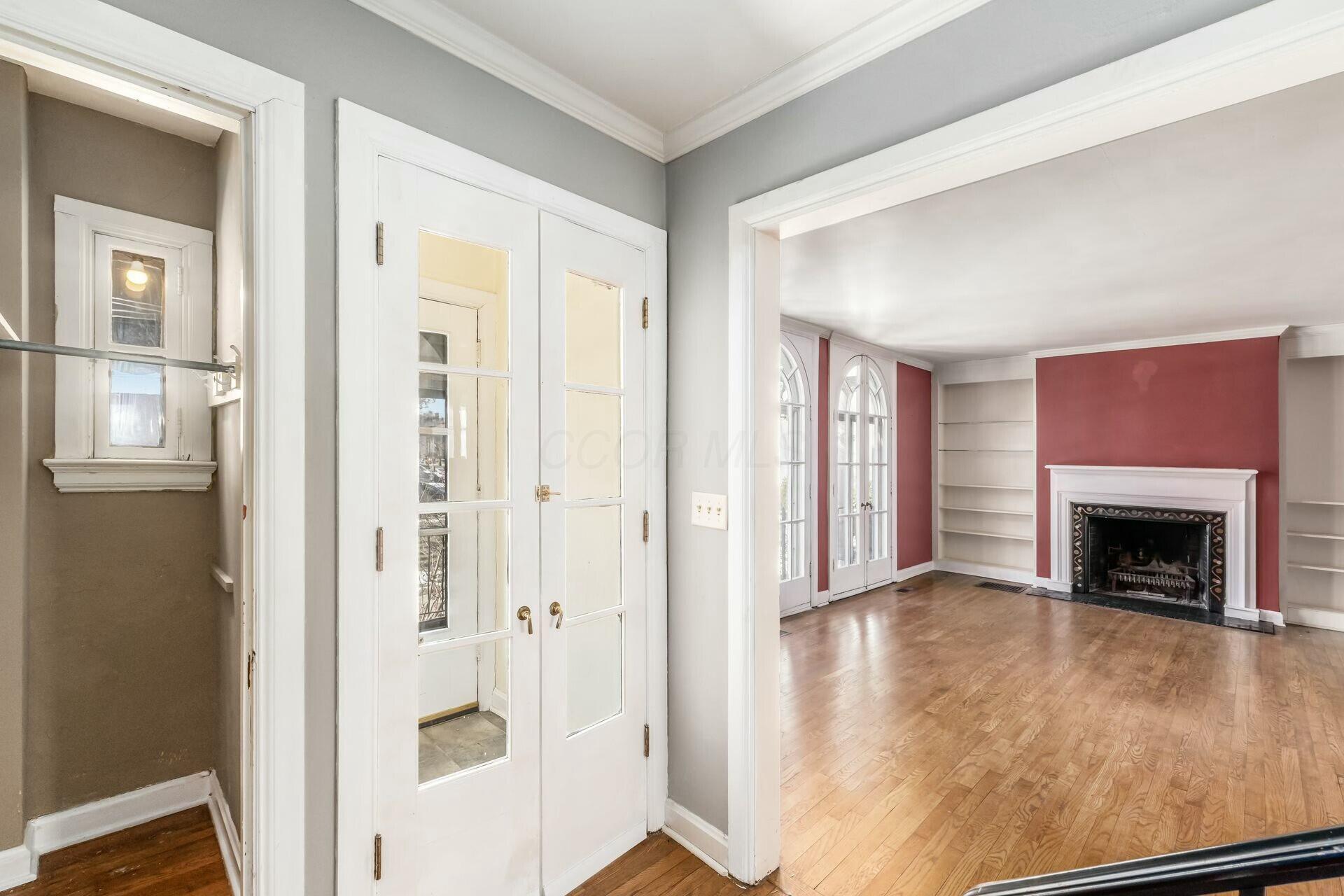 32 Brunson Avenue, 10