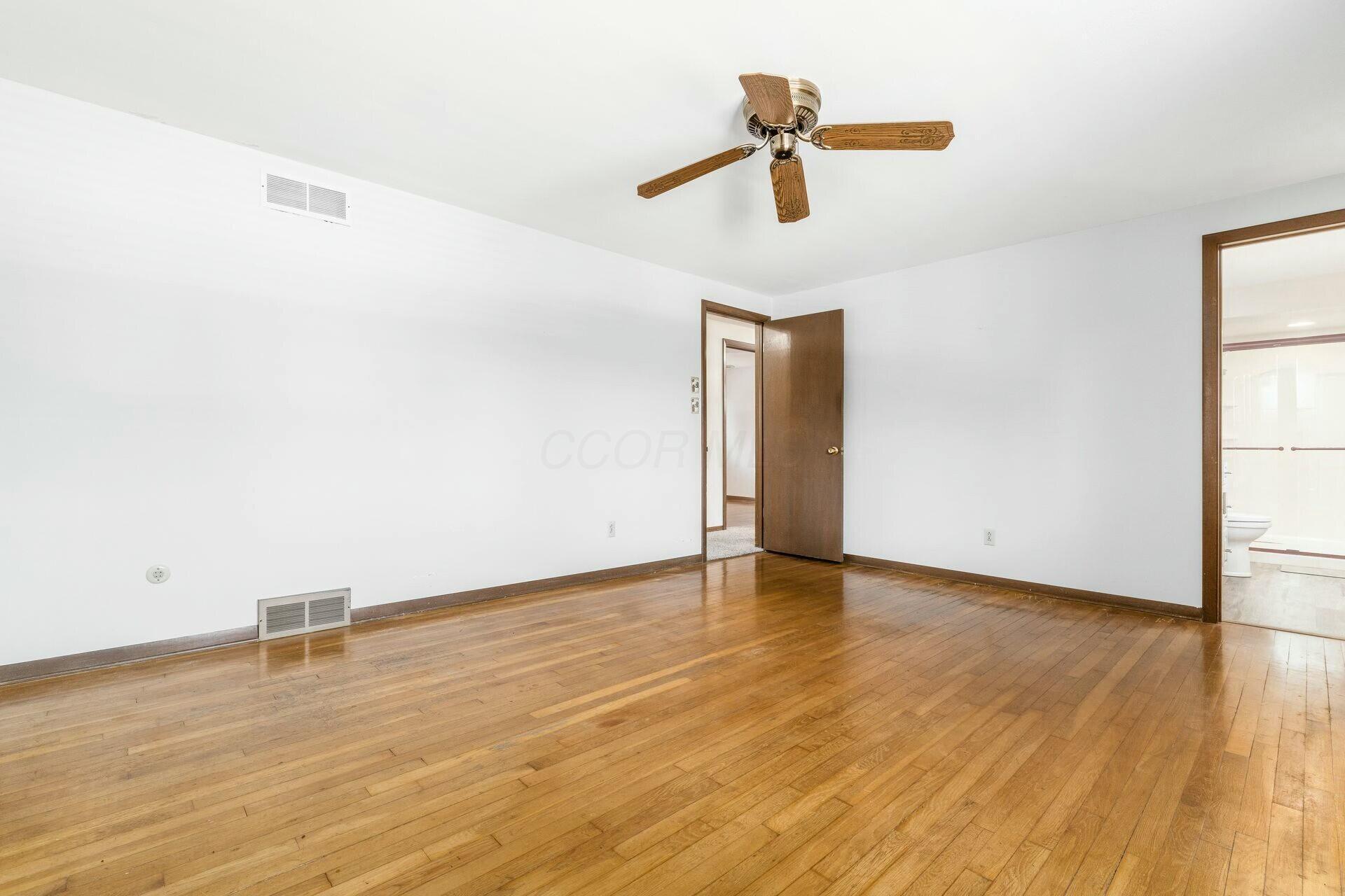 711 Olde Orchard Court