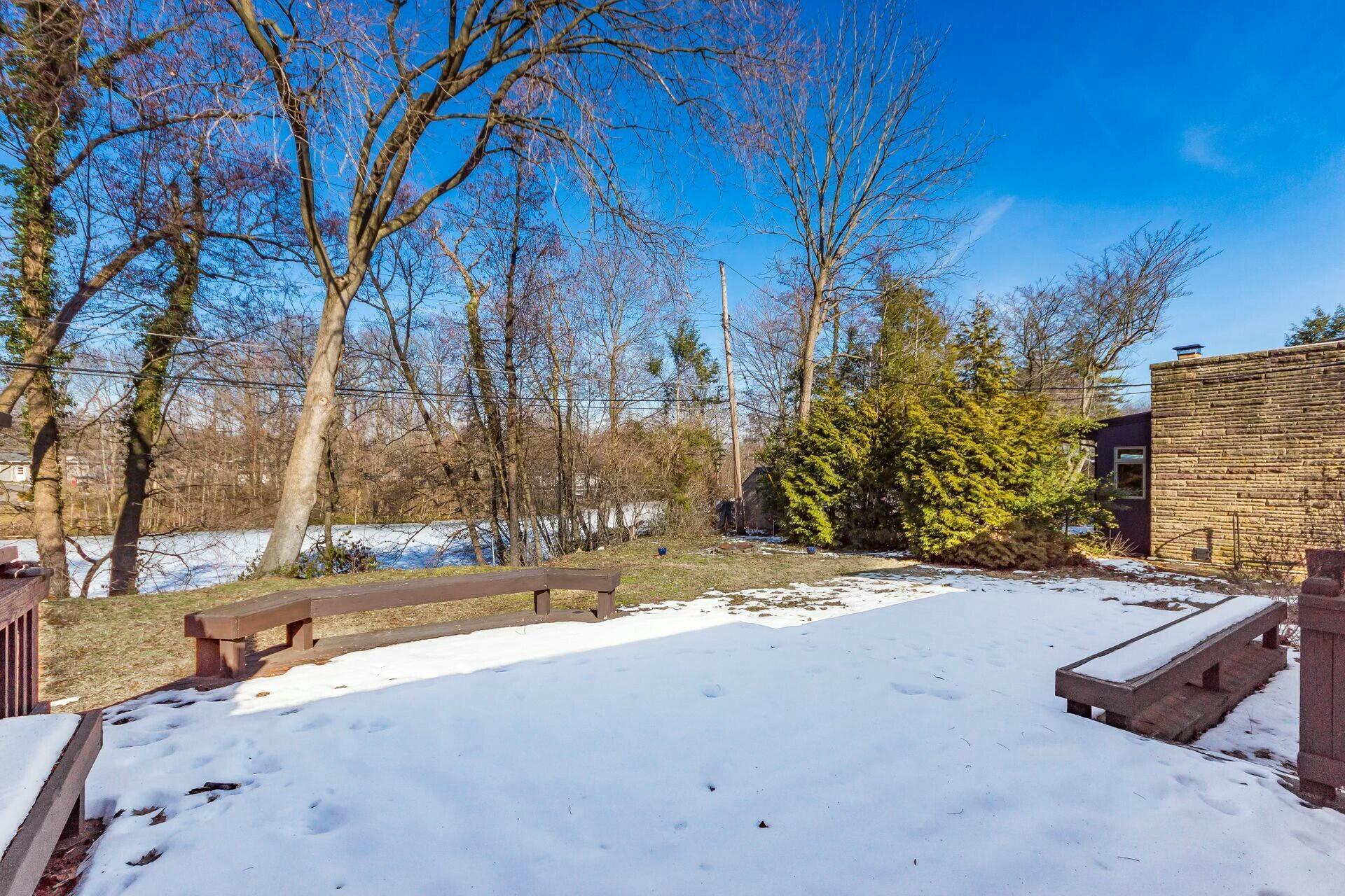 2804 Lakewood Drive