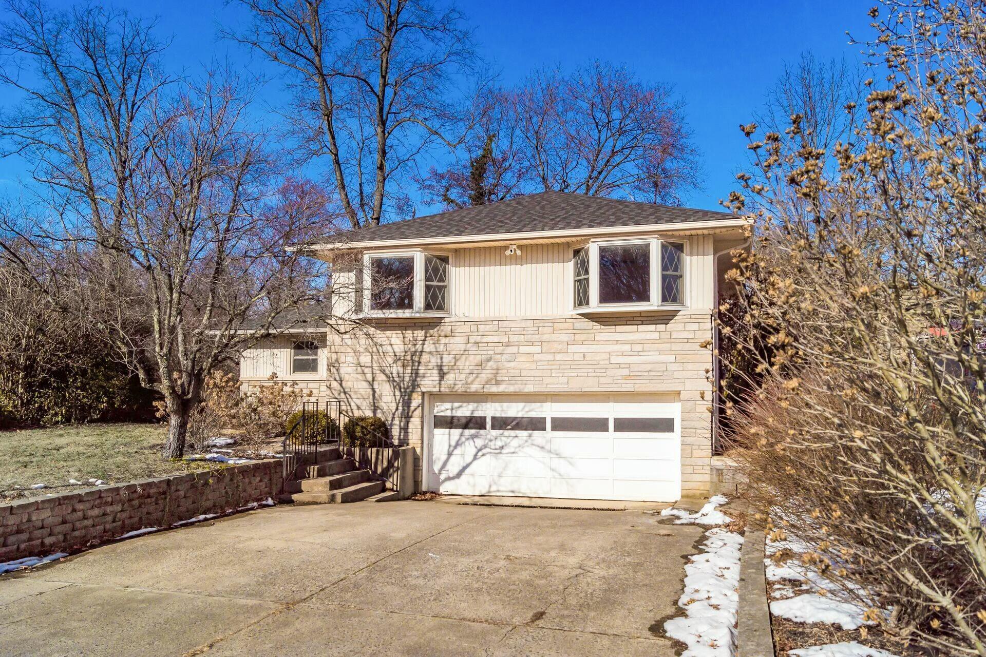 2804 Lakewood Drive