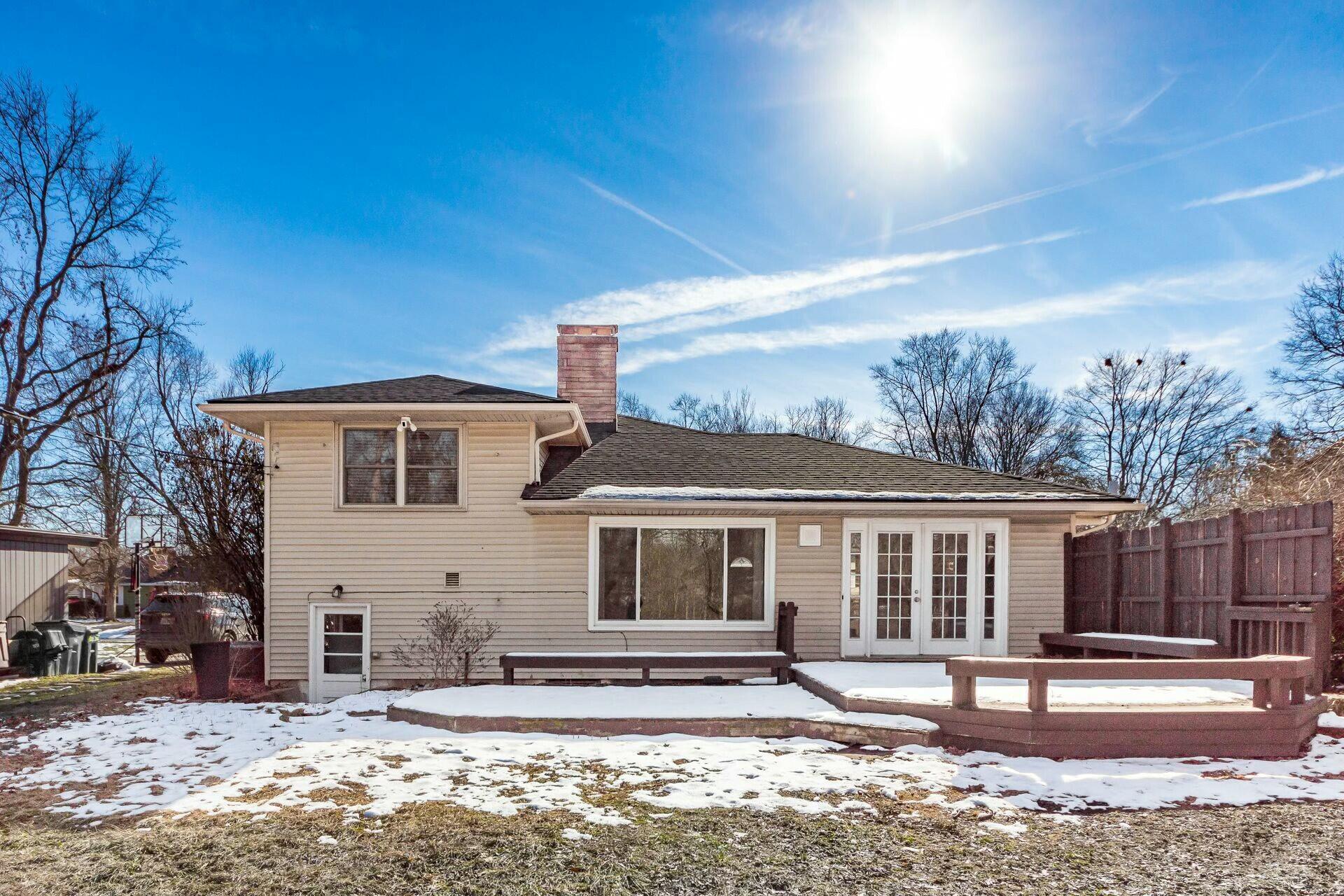 2804 Lakewood Drive