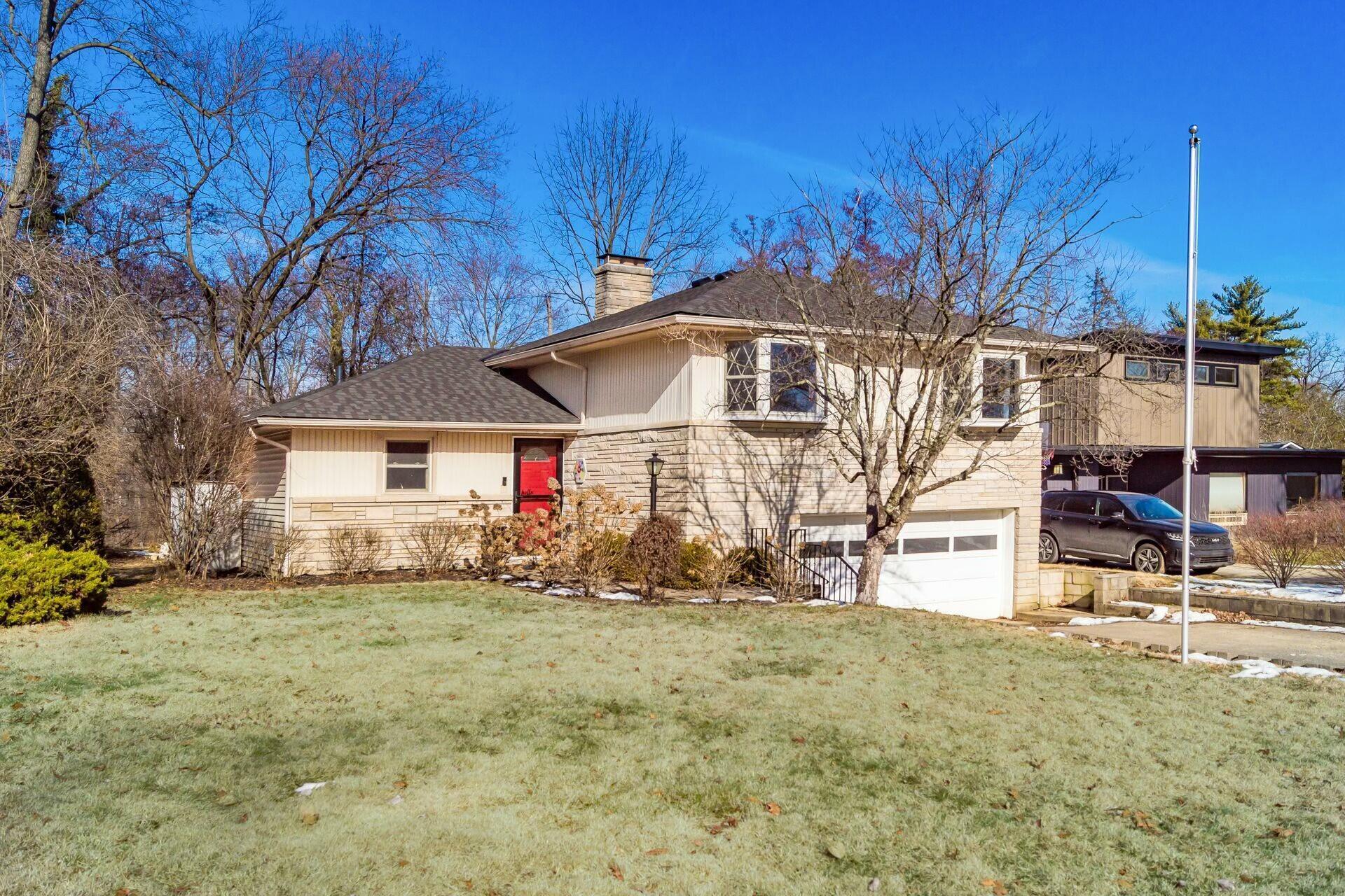 2804 Lakewood Drive