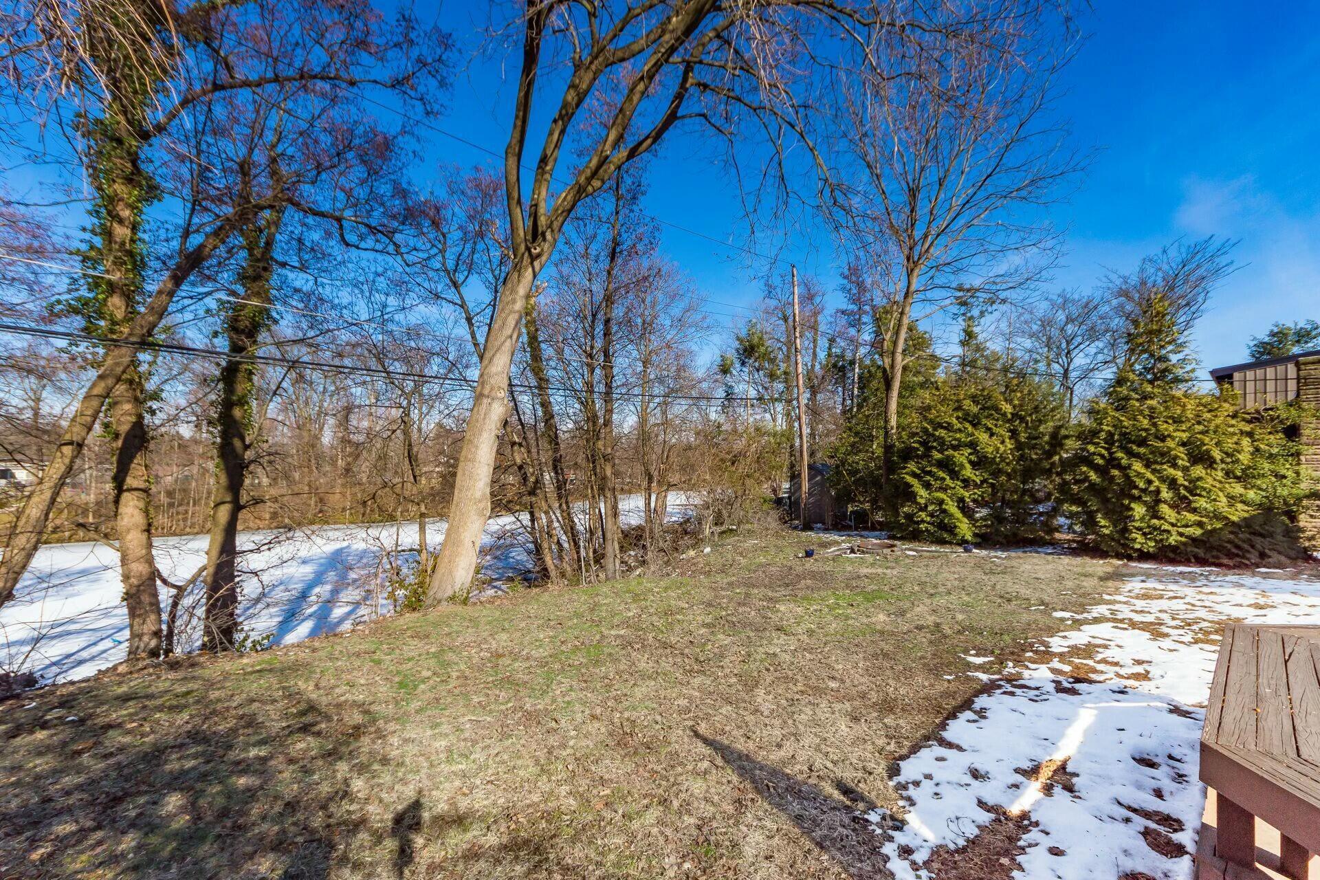2804 Lakewood Drive